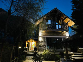 Utopia Hostels Dharamkot Mcleodganj